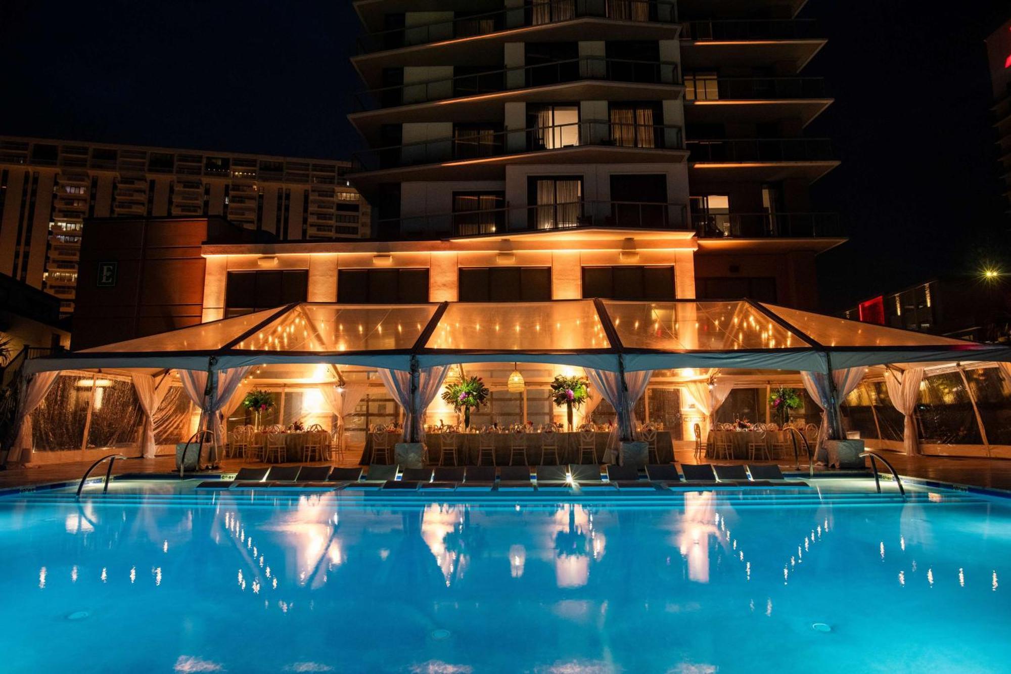 Embassy Suites By Hilton Virginia Beach Oceanfront Resort Exterior photo